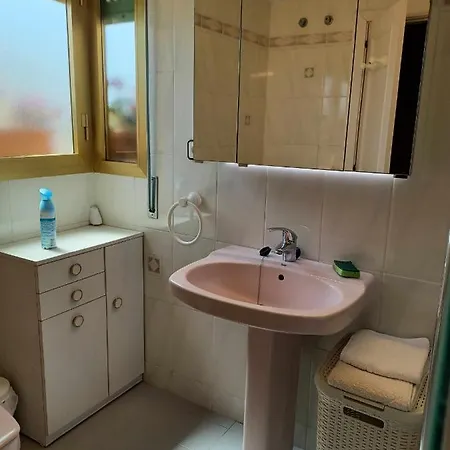 Velas 3 18 Fantastico Con Vistas Girona